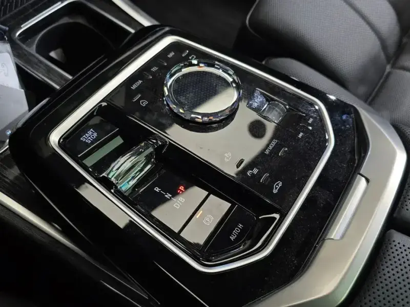 2025 BMW i7 с пробегом 12 514 км