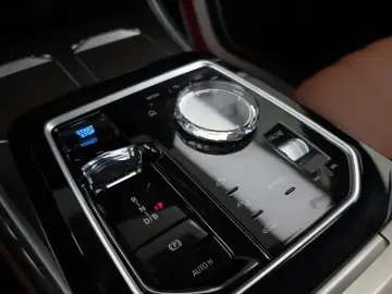 2024 BMW i7 с пробегом 56 241 км