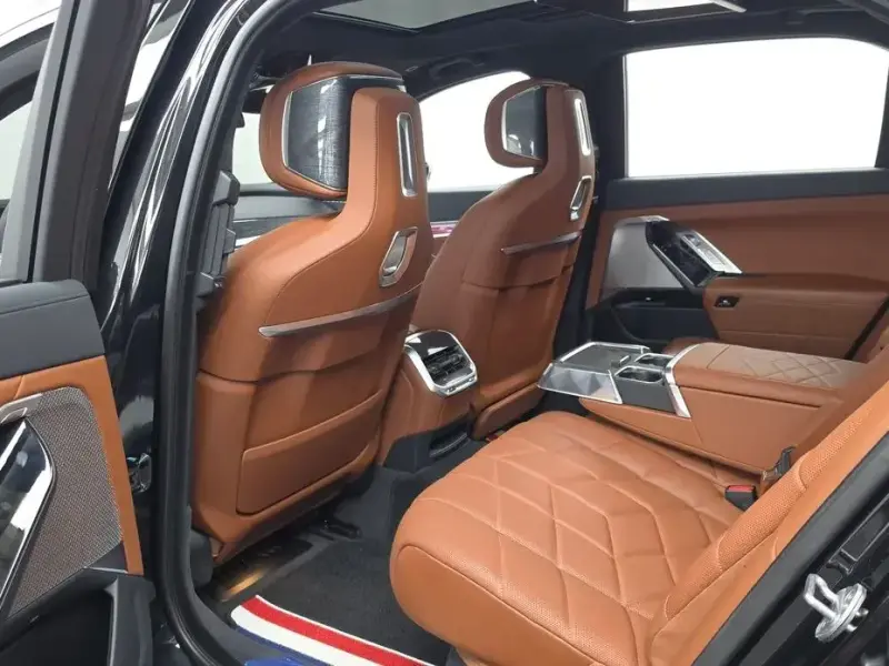 2024 BMW i7 с пробегом 56 241 км