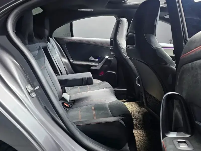 2023 Mercedes-Benz CLA с пробегом 19 873 км