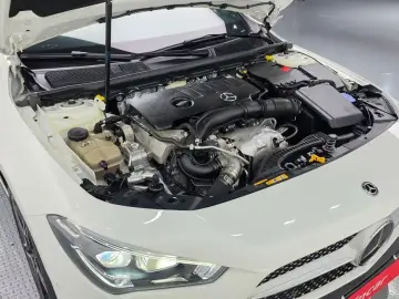 2022 Mercedes-Benz CLA с пробегом 48 056 км
