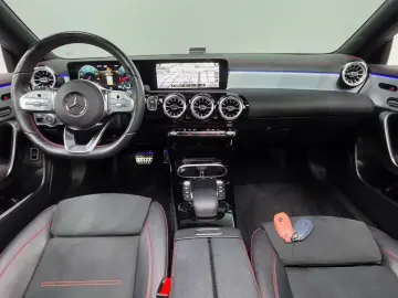 2022 Mercedes-Benz CLA с пробегом 48 056 км
