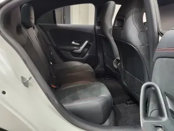 2021 Mercedes-Benz CLA с пробегом 32 489 км