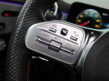 2022 Mercedes-Benz CLA с пробегом 48 056 км