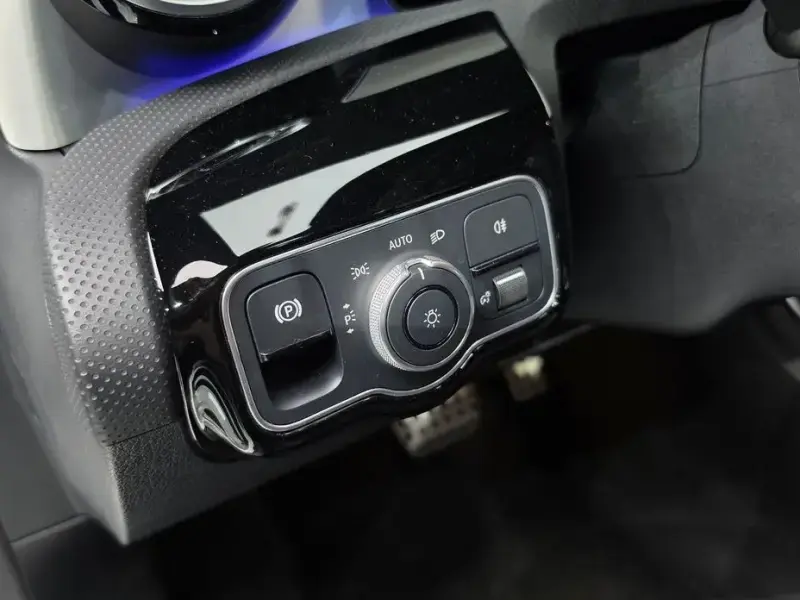 2022 Mercedes-Benz CLA с пробегом 48 056 км