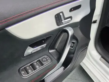 2022 Mercedes-Benz CLA с пробегом 48 056 км