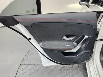 2021 Mercedes-Benz CLA с пробегом 32 489 км