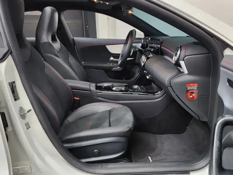 2021 Mercedes-Benz CLA с пробегом 32 489 км