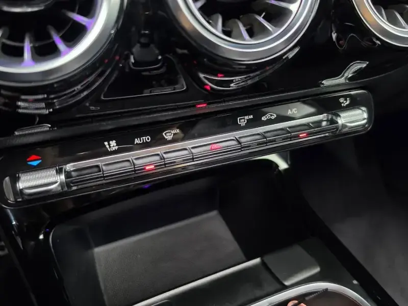 2022 Mercedes-Benz CLA с пробегом 48 056 км