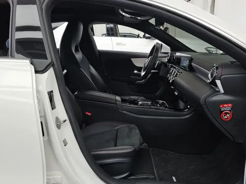 2022 Mercedes-Benz CLA с пробегом 62 339 км
