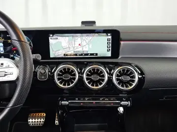 2022 Mercedes-Benz CLA с пробегом 62 339 км