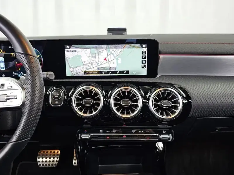2022 Mercedes-Benz CLA с пробегом 62 339 км
