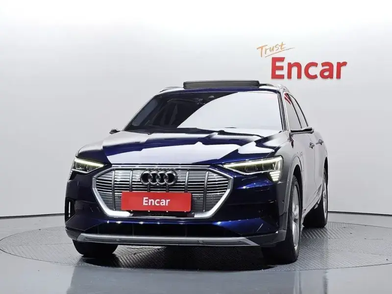 2021 Audi e-tron с пробегом 109 500 км