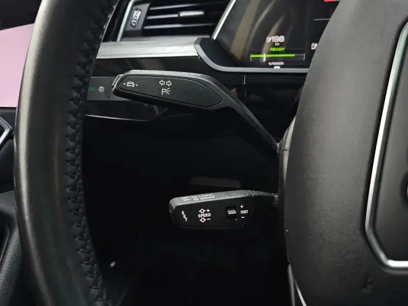 2021 Audi e-tron с пробегом 109 500 км