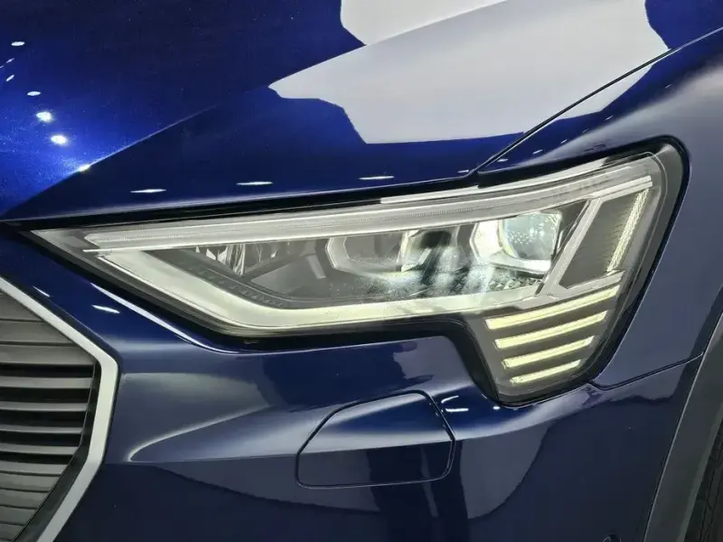 2021 Audi e-tron с пробегом 109 500 км