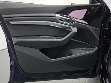 2021 Audi e-tron с пробегом 109 500 км