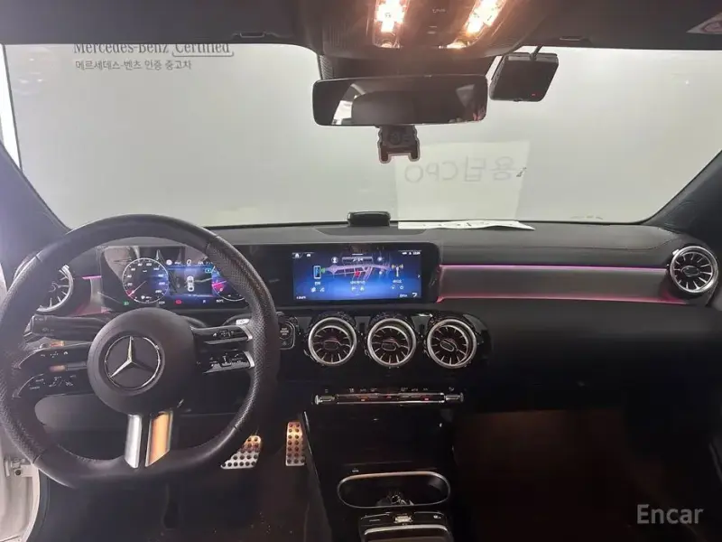 2025 Mercedes-Benz CLA с пробегом 9 248 км