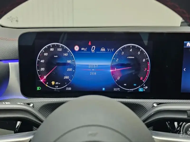 2025 Mercedes-Benz CLA с пробегом 2 113 км
