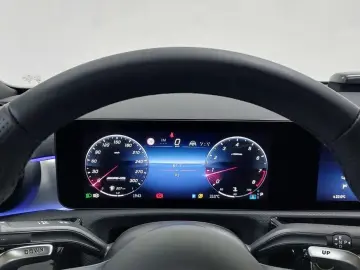 2025 Mercedes-Benz CLA с пробегом 92 км