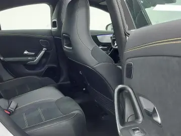 2025 Mercedes-Benz CLA с пробегом 92 км
