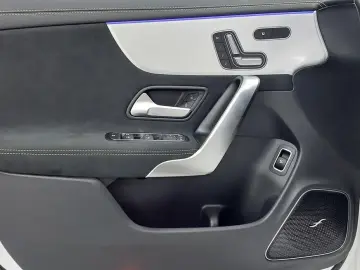 2025 Mercedes-Benz CLA с пробегом 92 км