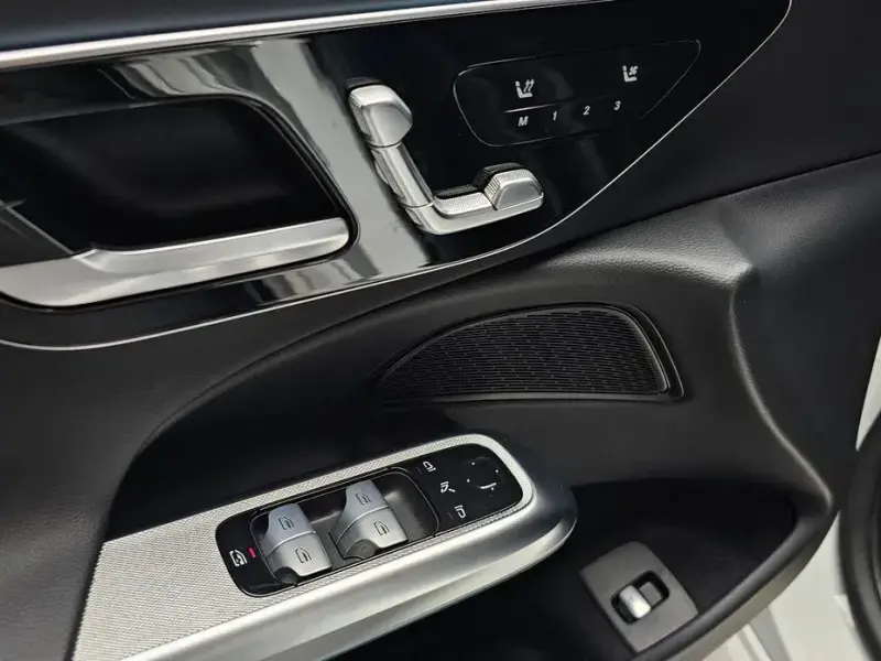 2024 Mercedes-Benz E-Класс с пробегом 21 698 км