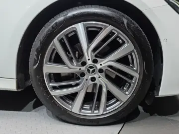 2024 Mercedes-Benz E-Класс с пробегом 21 698 км