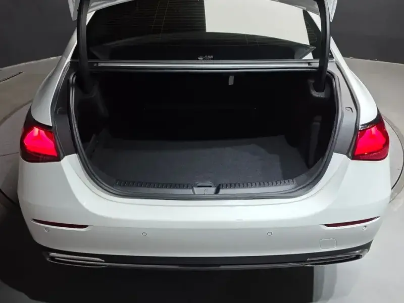 2024 Mercedes-Benz E-Класс с пробегом 21 698 км