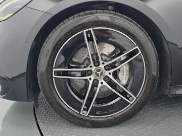 2025 Mercedes-Benz E-Класс с пробегом 18 930 км