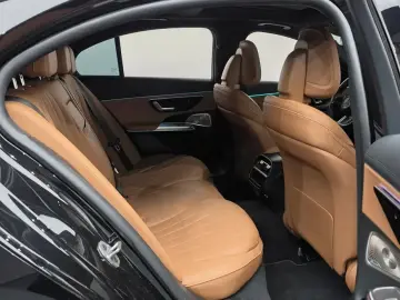 2025 Mercedes-Benz E-Класс с пробегом 18 930 км