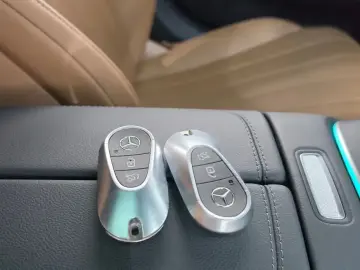 2025 Mercedes-Benz E-Класс с пробегом 18 930 км