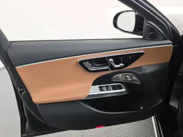 2025 Mercedes-Benz E-Класс с пробегом 18 930 км
