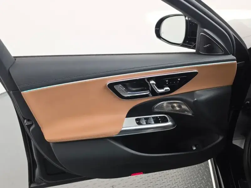 2025 Mercedes-Benz E-Класс с пробегом 18 930 км