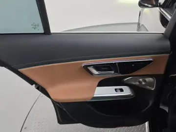 2025 Mercedes-Benz E-Класс с пробегом 18 930 км
