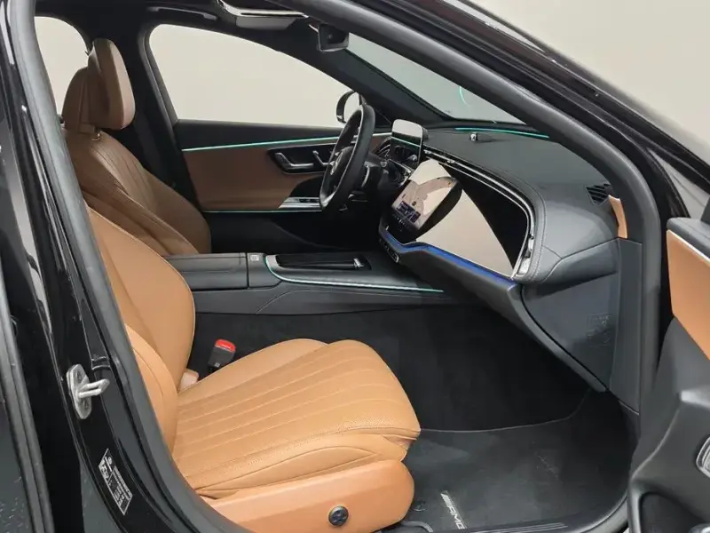 2025 Mercedes-Benz E-Класс с пробегом 18 930 км