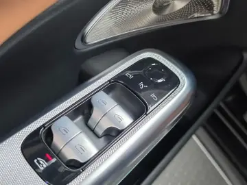 2025 Mercedes-Benz E-Класс с пробегом 18 930 км