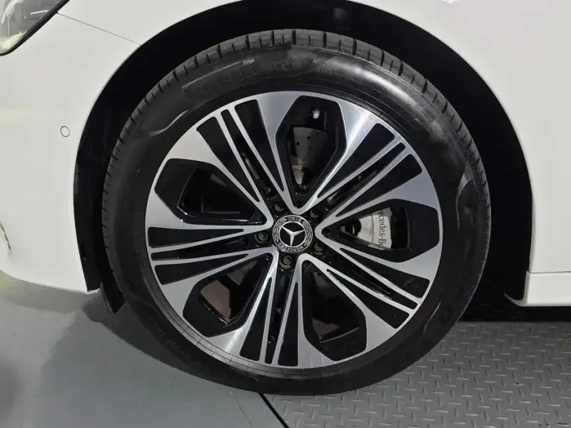 2025 Mercedes-Benz E-Класс с пробегом 19 839 км