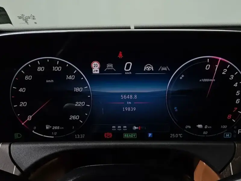 2025 Mercedes-Benz E-Класс с пробегом 19 839 км