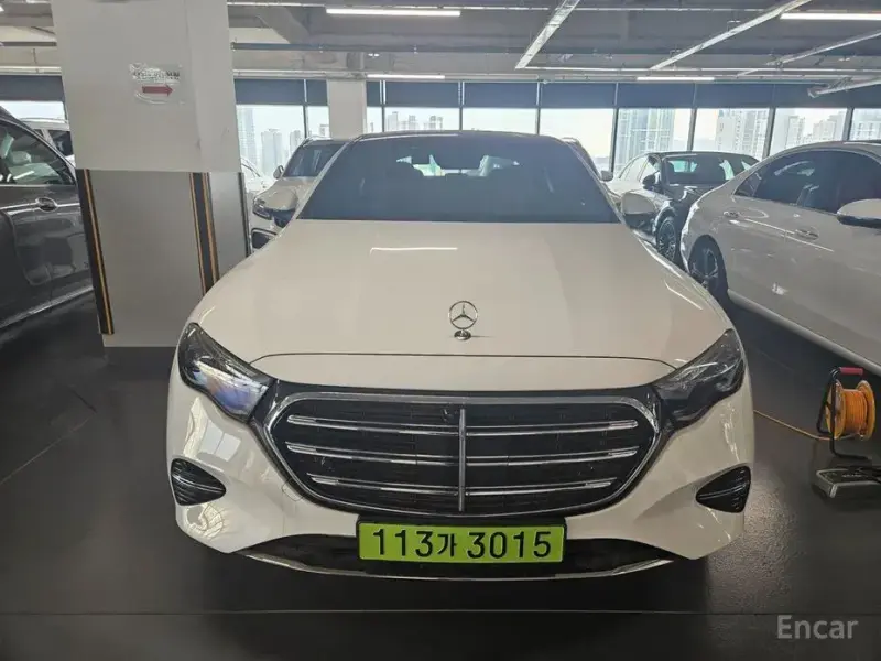 2025 Mercedes-Benz E-Класс с пробегом 5 000 км