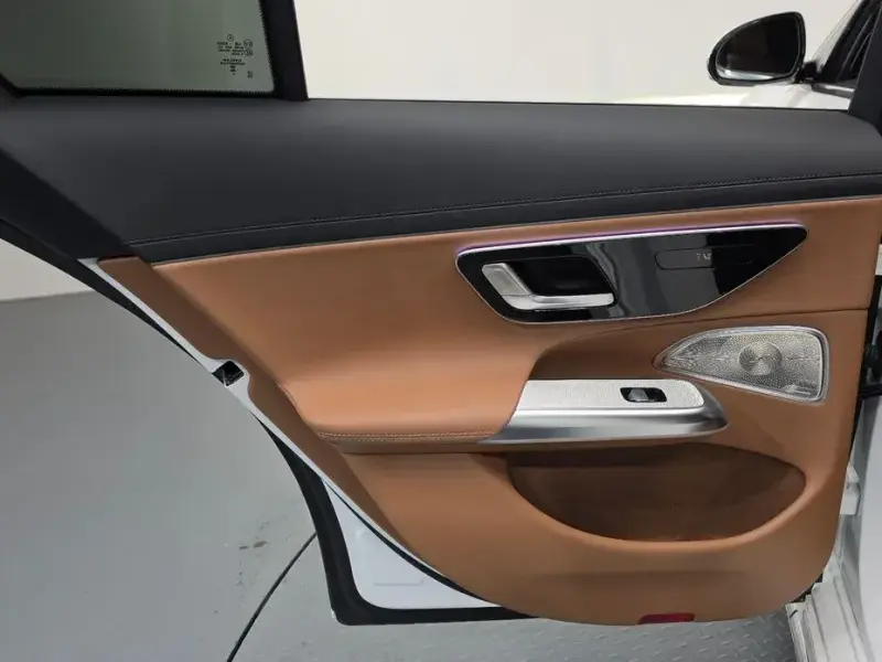 2025 Mercedes-Benz E-Класс с пробегом 19 839 км