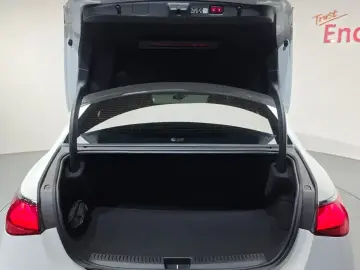 2025 Mercedes-Benz E-Класс с пробегом 19 839 км