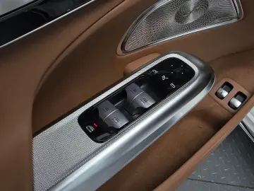 2025 Mercedes-Benz E-Класс с пробегом 19 839 км