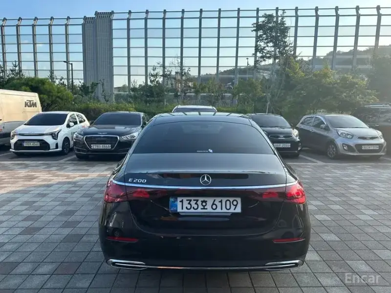 2025 Mercedes-Benz E-Класс с пробегом 15 200 км
