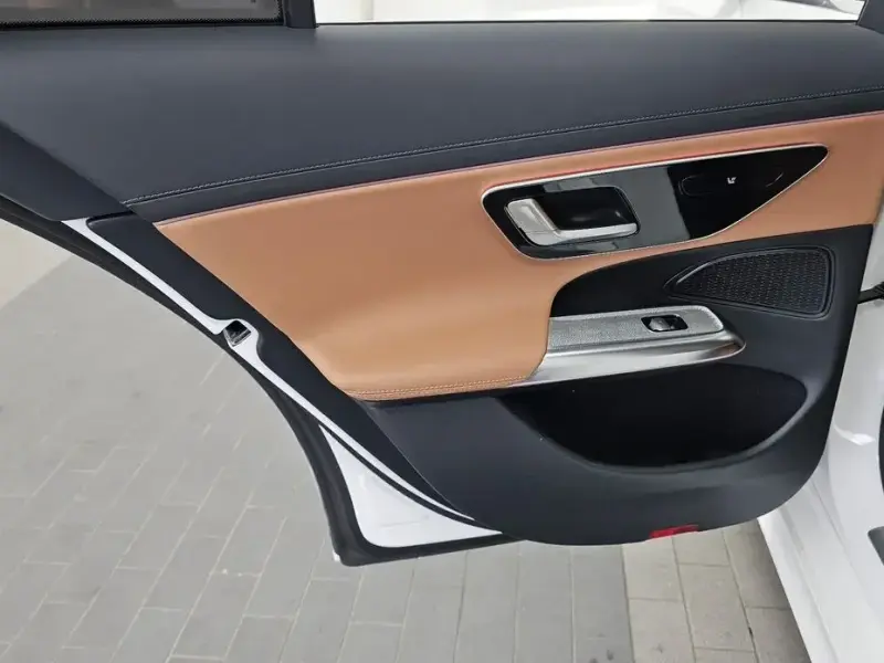 2025 Mercedes-Benz E-Класс с пробегом 16 330 км