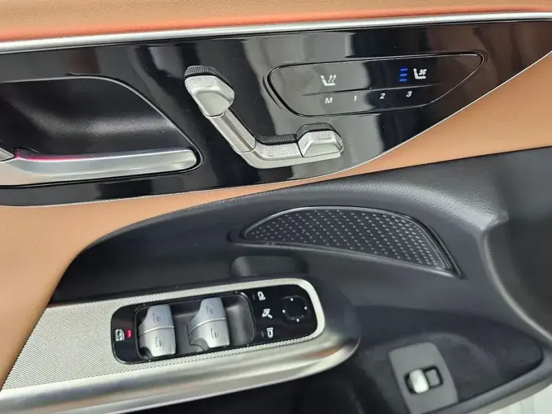 2025 Mercedes-Benz E-Класс с пробегом 16 330 км