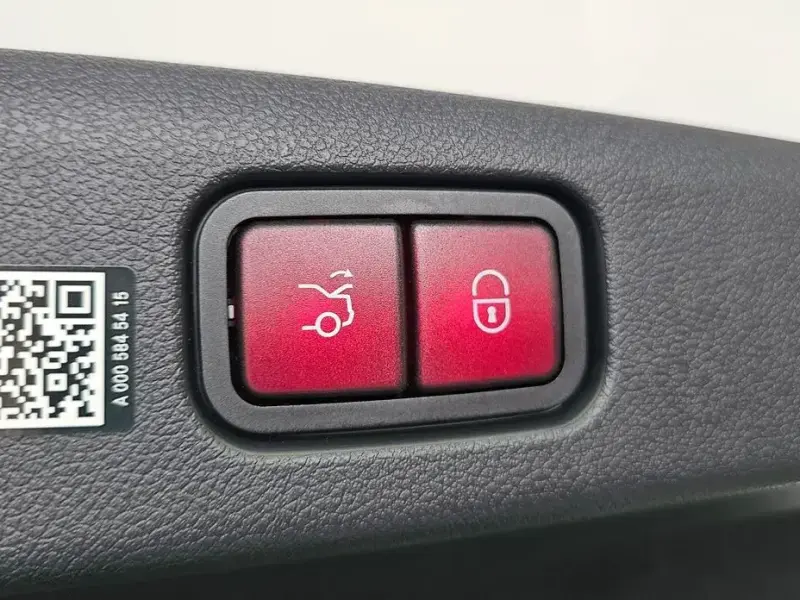 2025 Mercedes-Benz E-Класс с пробегом 16 330 км