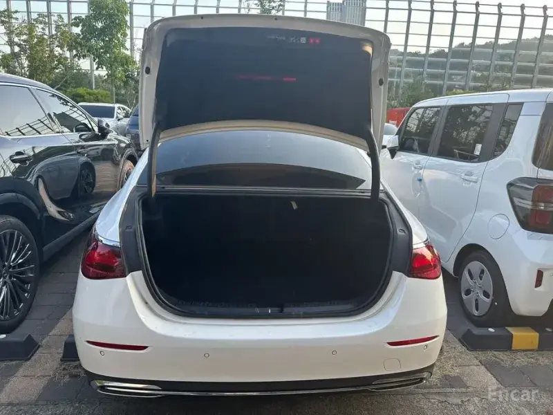 2024 Mercedes-Benz E-Класс с пробегом 36 000 км