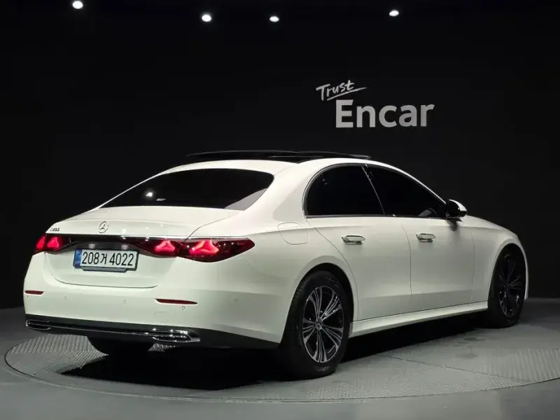 2025 Mercedes-Benz E-Класс с пробегом 1 787 км