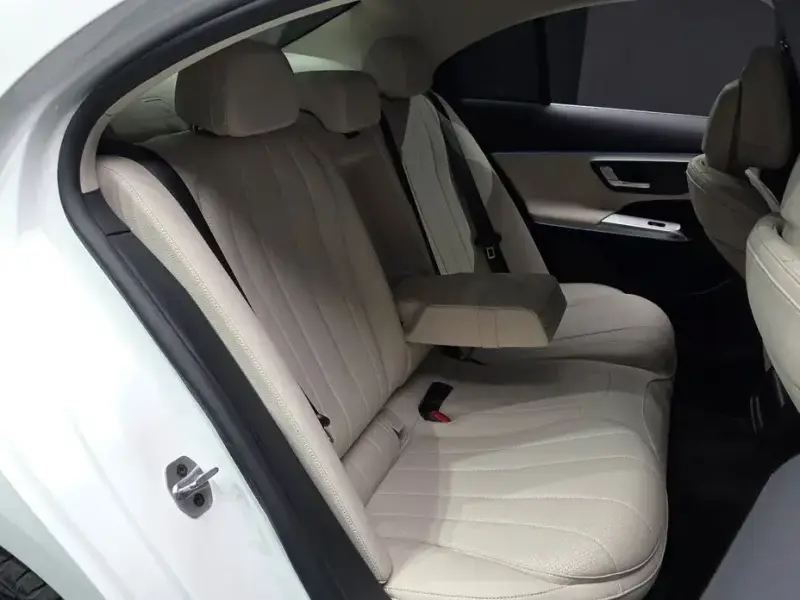2025 Mercedes-Benz E-Класс с пробегом 1 787 км