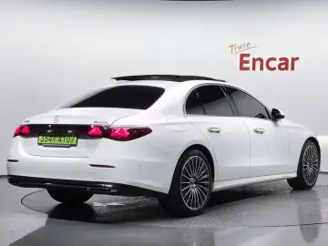 2025 Mercedes-Benz E-Класс с пробегом 21 371 км